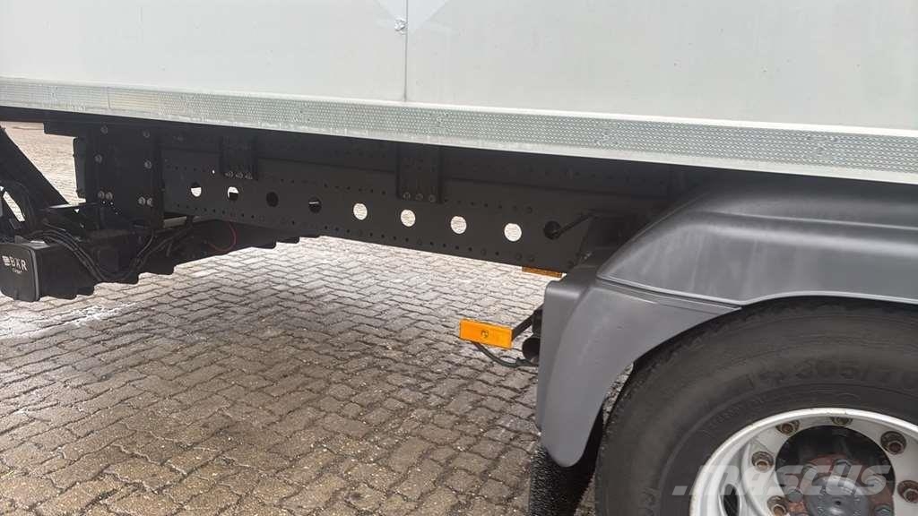 Mercedes-Benz 1527 0 Camiones chasis