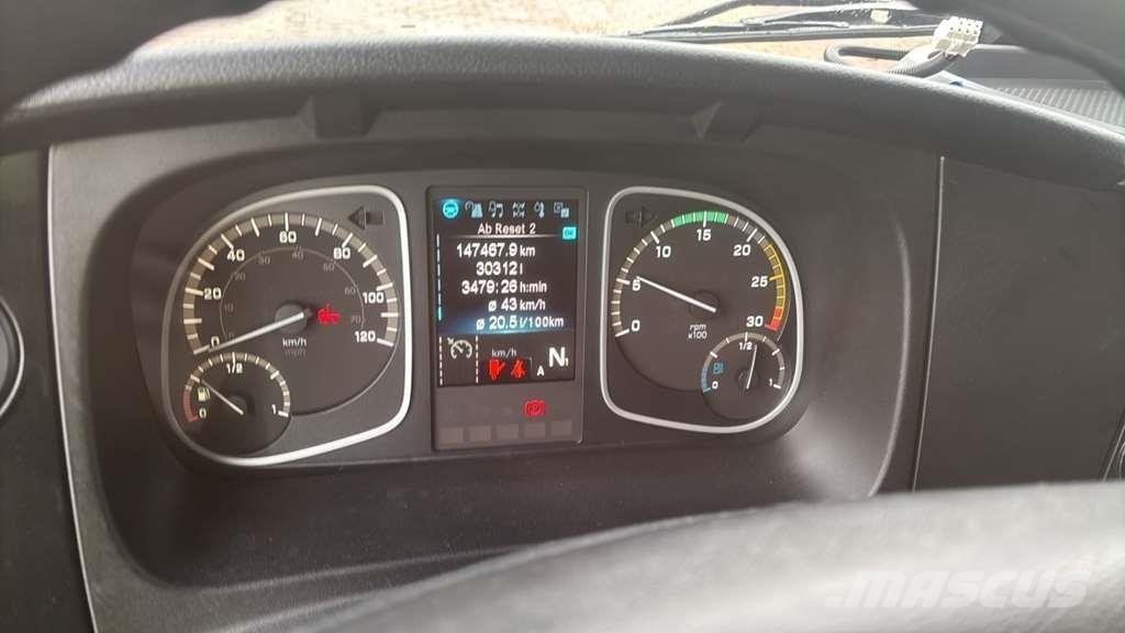 Mercedes-Benz 1527 0 Camiones chasis