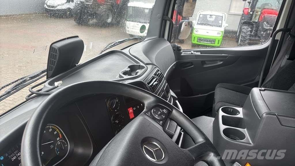 Mercedes-Benz 1527 0 Camiones chasis