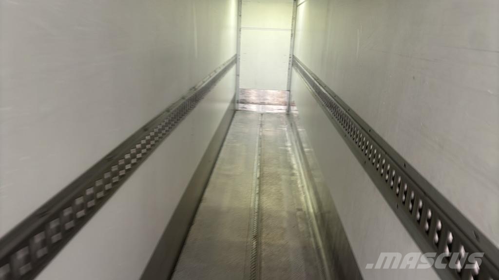 Mercedes-Benz 1527 0 Camiones chasis