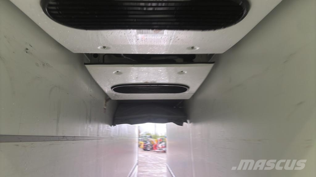Mercedes-Benz 1527 0 Camiones chasis