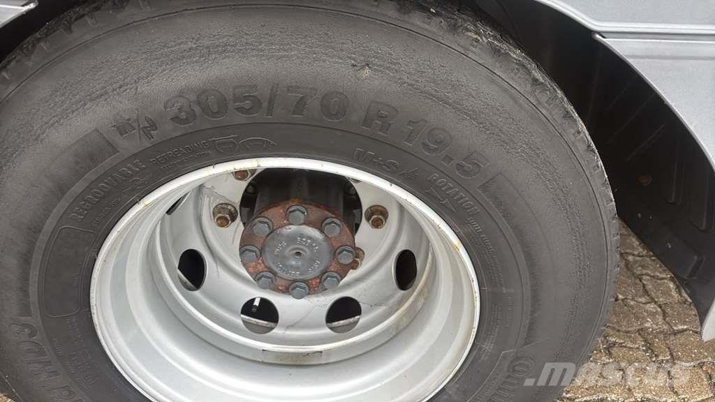 Mercedes-Benz 1527 0 Camiones chasis