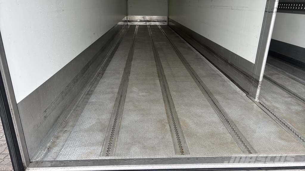 Mercedes-Benz 1527 0 Camiones chasis