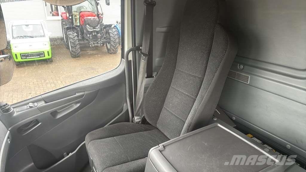 Mercedes-Benz 1527 0 Camiones chasis