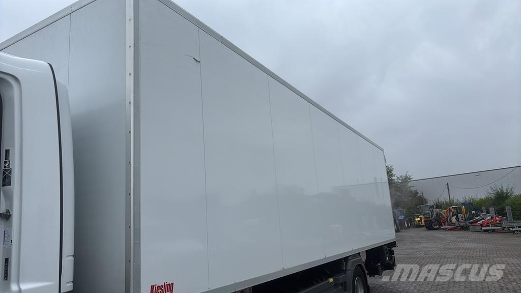 Mercedes-Benz 1527 0 Camiones chasis