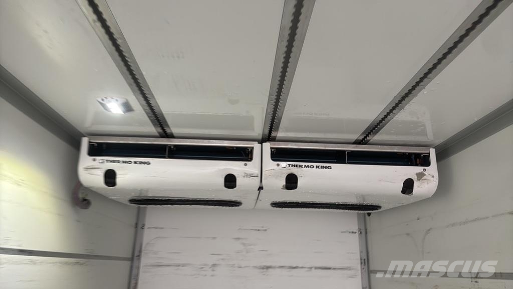 Mercedes-Benz 1527 0 Camiones chasis