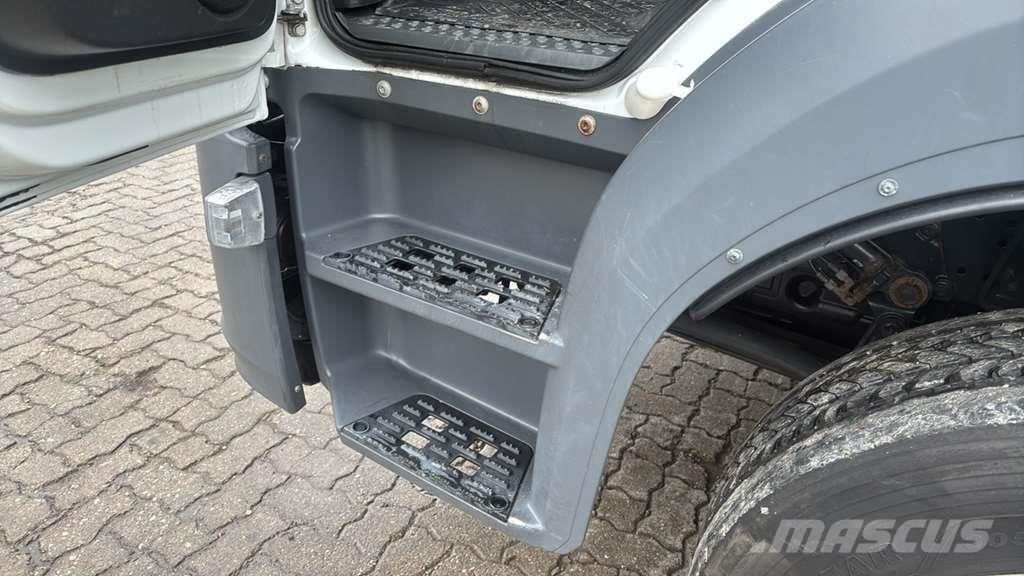 Mercedes-Benz 1527 0 Camiones chasis