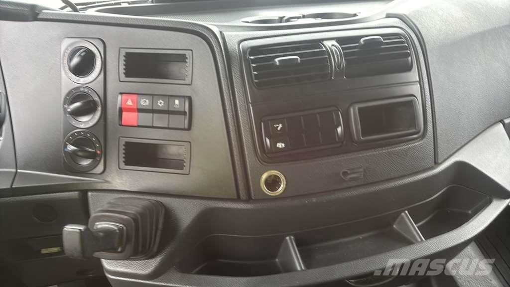 Mercedes-Benz 1527 0 Camiones chasis