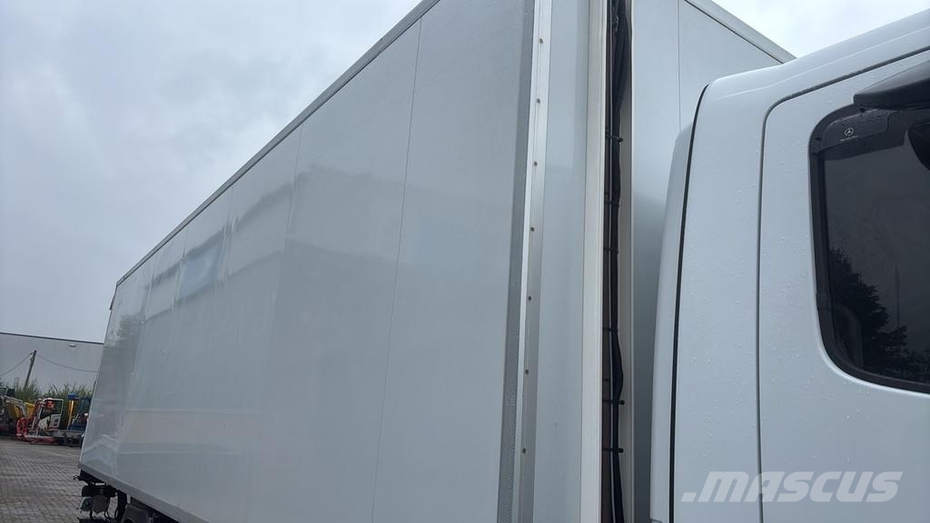 Mercedes-Benz 1527 0 Camiones chasis