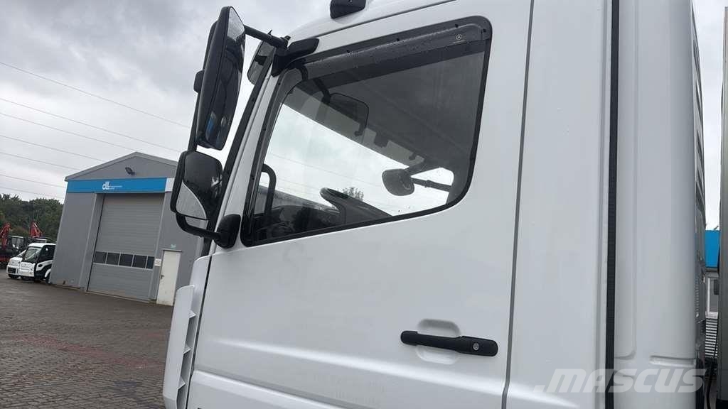 Mercedes-Benz 1527 0 Camiones chasis