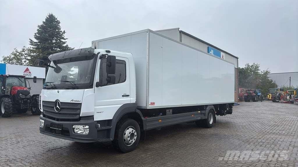 Mercedes-Benz 1527 0 Camiones chasis