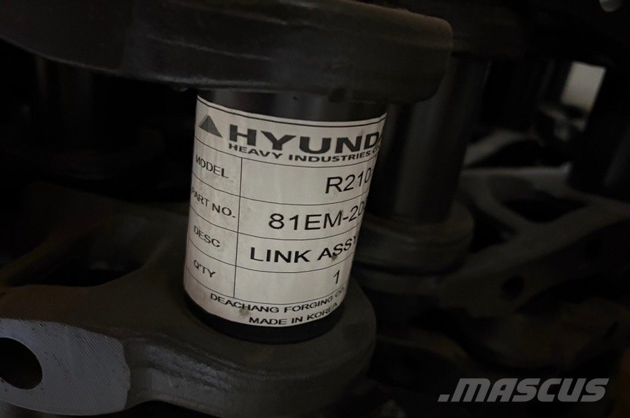 Hyundai 210, 81EM-20010 Paletler