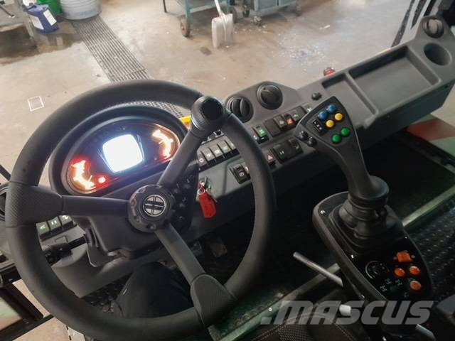 Hansa APZ 1003 Kompaktni (mali) traktori