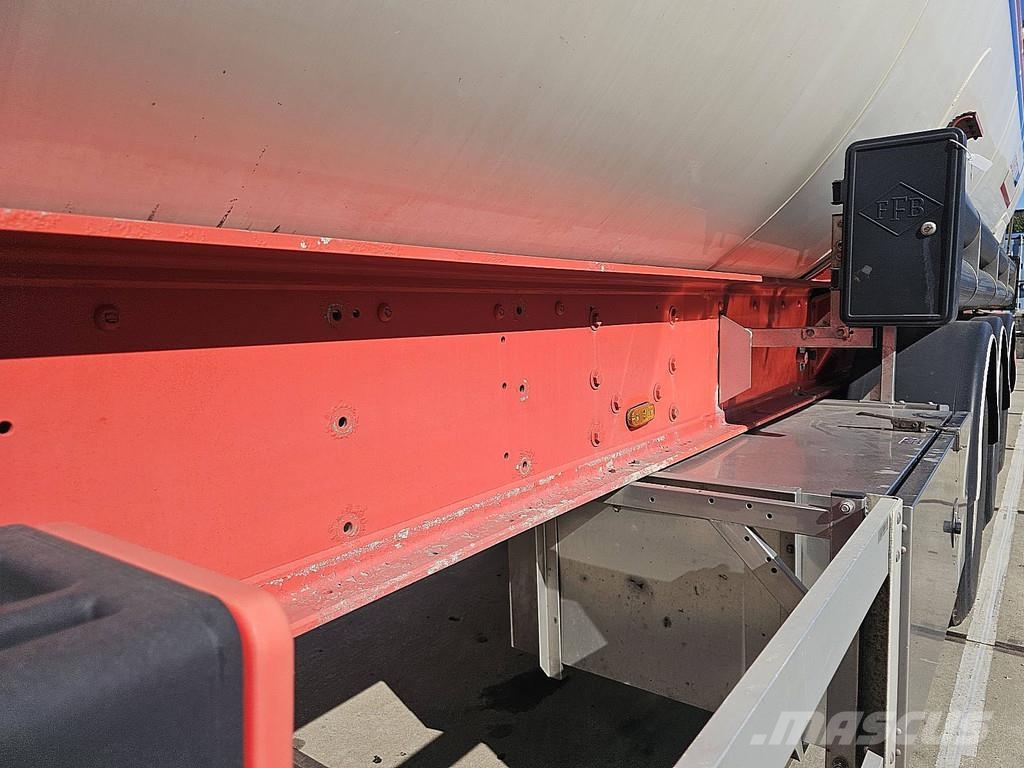 Feldbinder KIP 60.3 GGVS/ADR Tartályos félpótkocsik