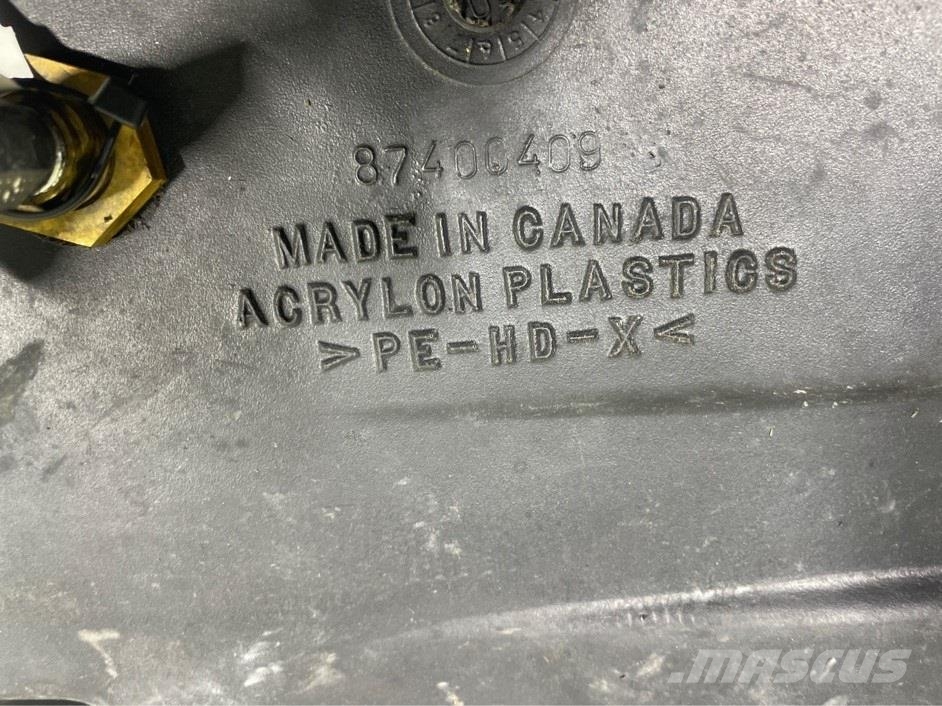 New Holland W110C-87400409-Fuel tank/Kraftstofftank Saseler