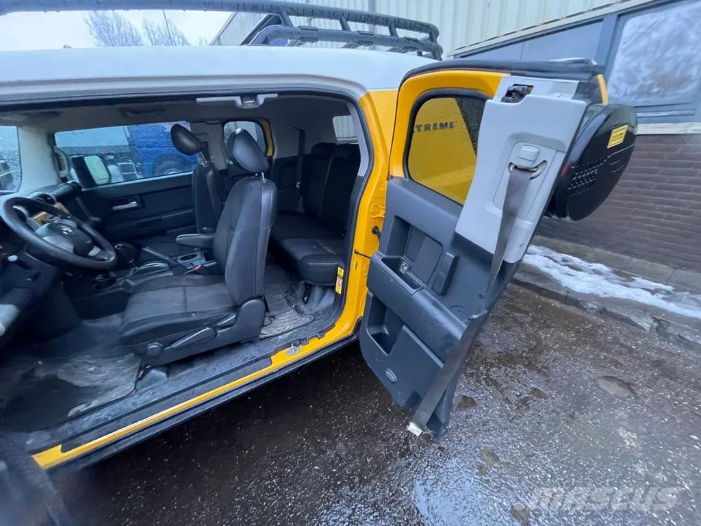 Toyota FJ Cruiser 4.0 V6 Airconditioning 4x4 Automatic Ge Cross-country vehicles