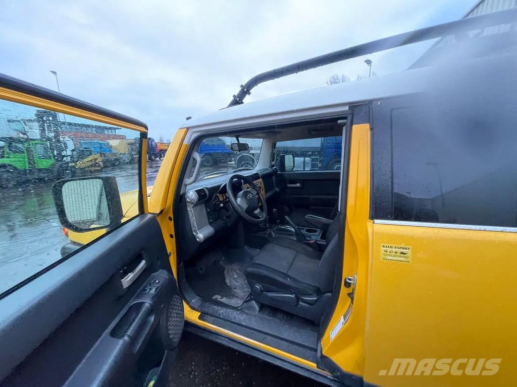 Toyota FJ Cruiser 4.0 V6 Airconditioning 4x4 Automatic Ge Cross-country vehicles