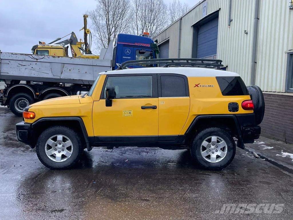 Toyota FJ Cruiser 4.0 V6 Airconditioning 4x4 Automatic Ge Cross-country vehicles