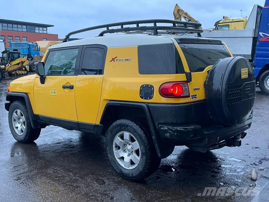 Toyota FJ Cruiser 4.0 V6 Airconditioning 4x4 Automatic Ge Cross-country vehicles