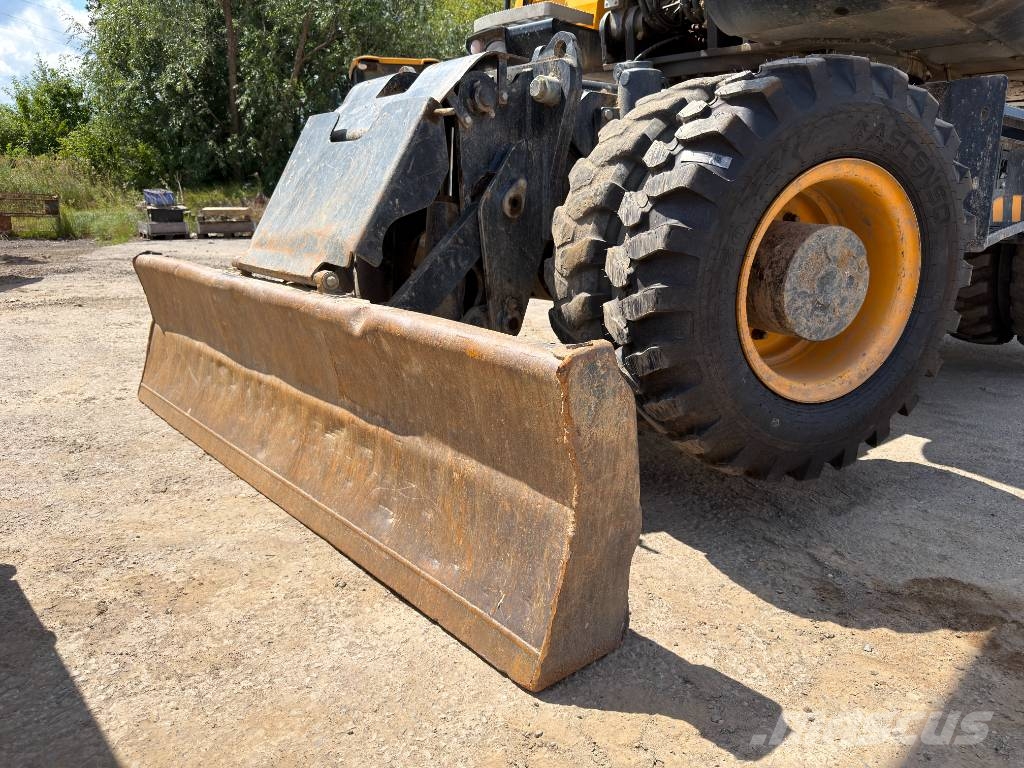 JCB JS 175 W Excavadoras de ruedas