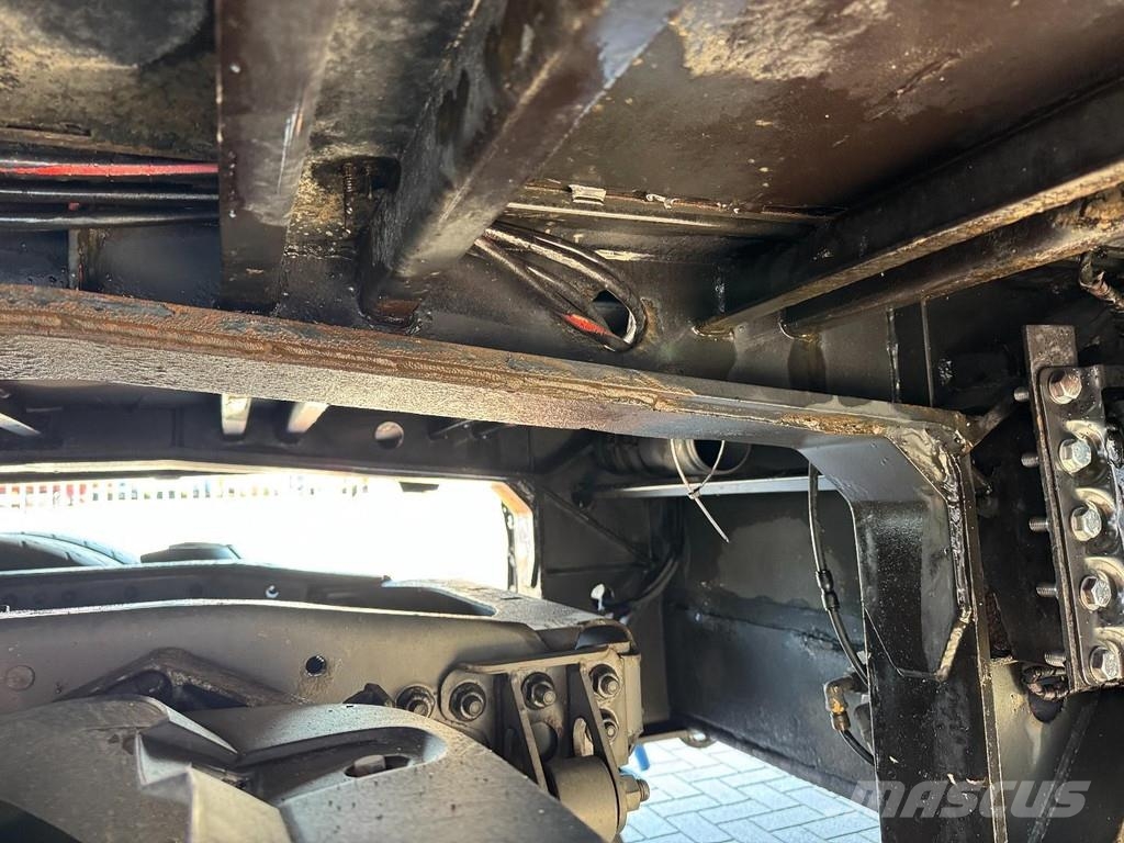 Meusburger Mega Semi-Tieflader ( 320 H ) Ημιρυμούλκες με χαμηλό δάπεδο