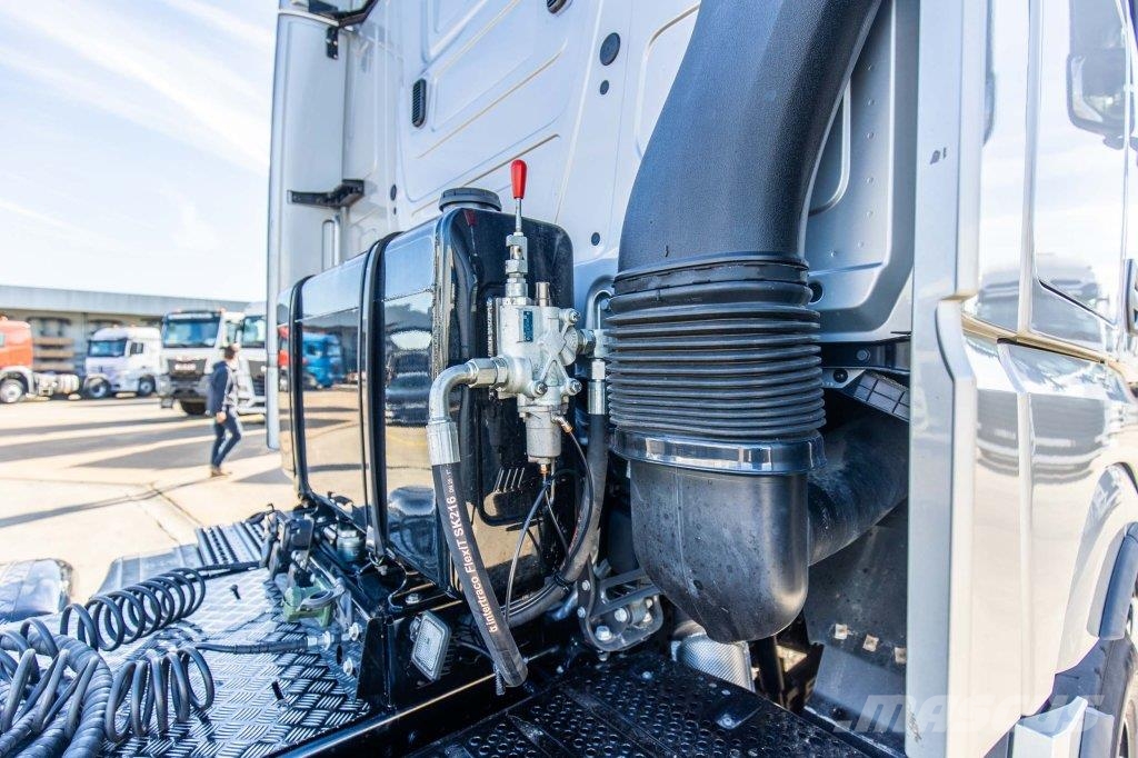Mercedes-Benz ACTROS 3363 LS - 40.000 KM وحدات الجر