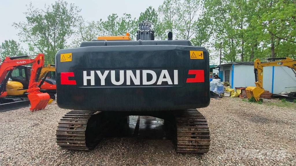 Hyundai HX 220 HD Гусеничні екскаватори