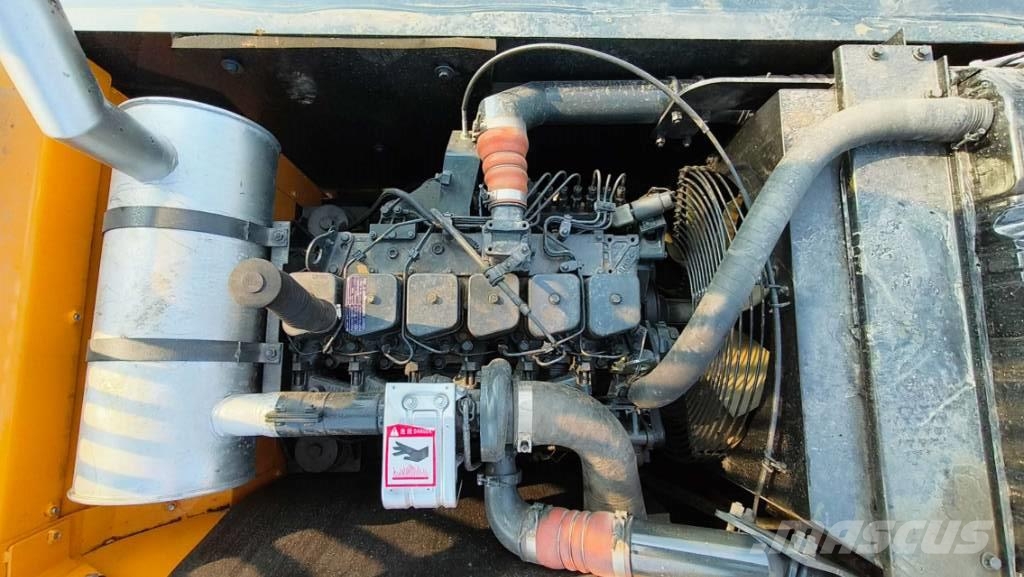 Hyundai HX 220 HD Гусеничні екскаватори