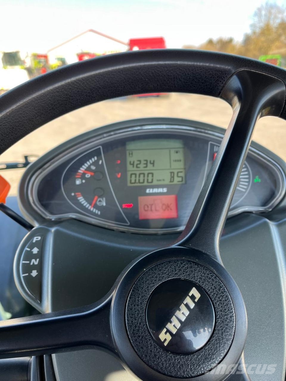 CLAAS Axion 850 CEBIS HEXASHIFT 트랙터