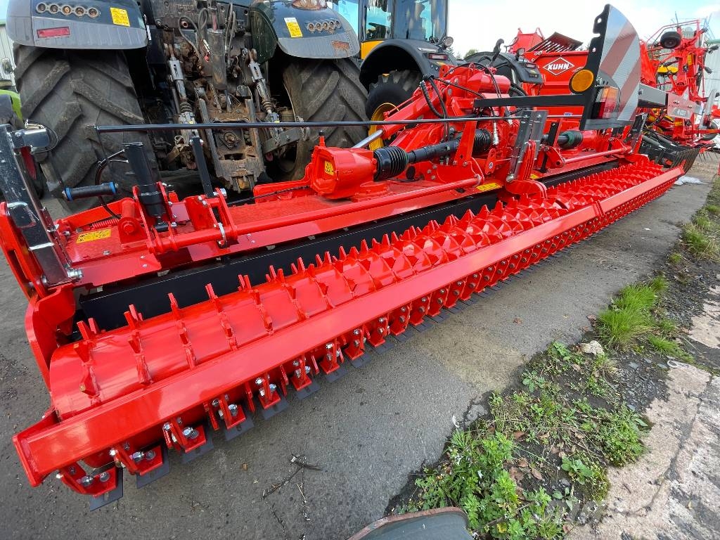 Kuhn HR6030R Varomosios akėčios ir žemės frezos