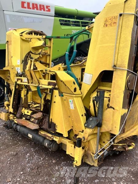 John Deere 8400 i Μηχανές χορτονομής