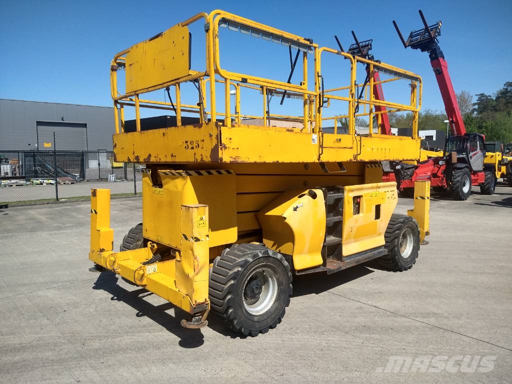 JLG 4394 RT (300) 剪叉式升降机