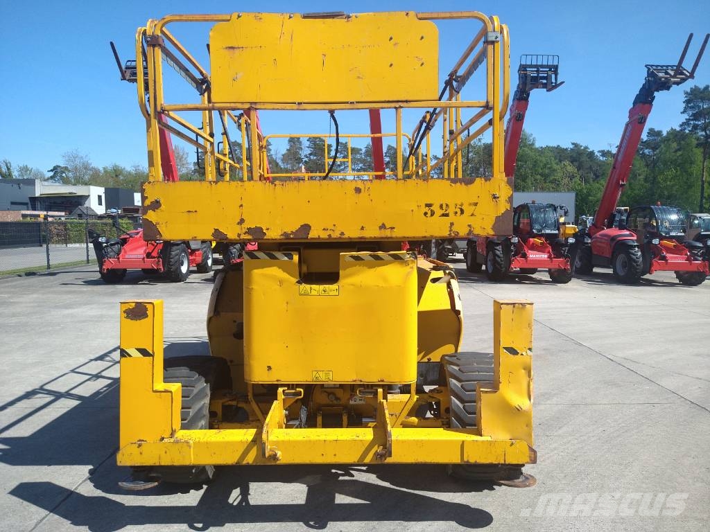 JLG 4394 RT (300) 剪叉式升降机
