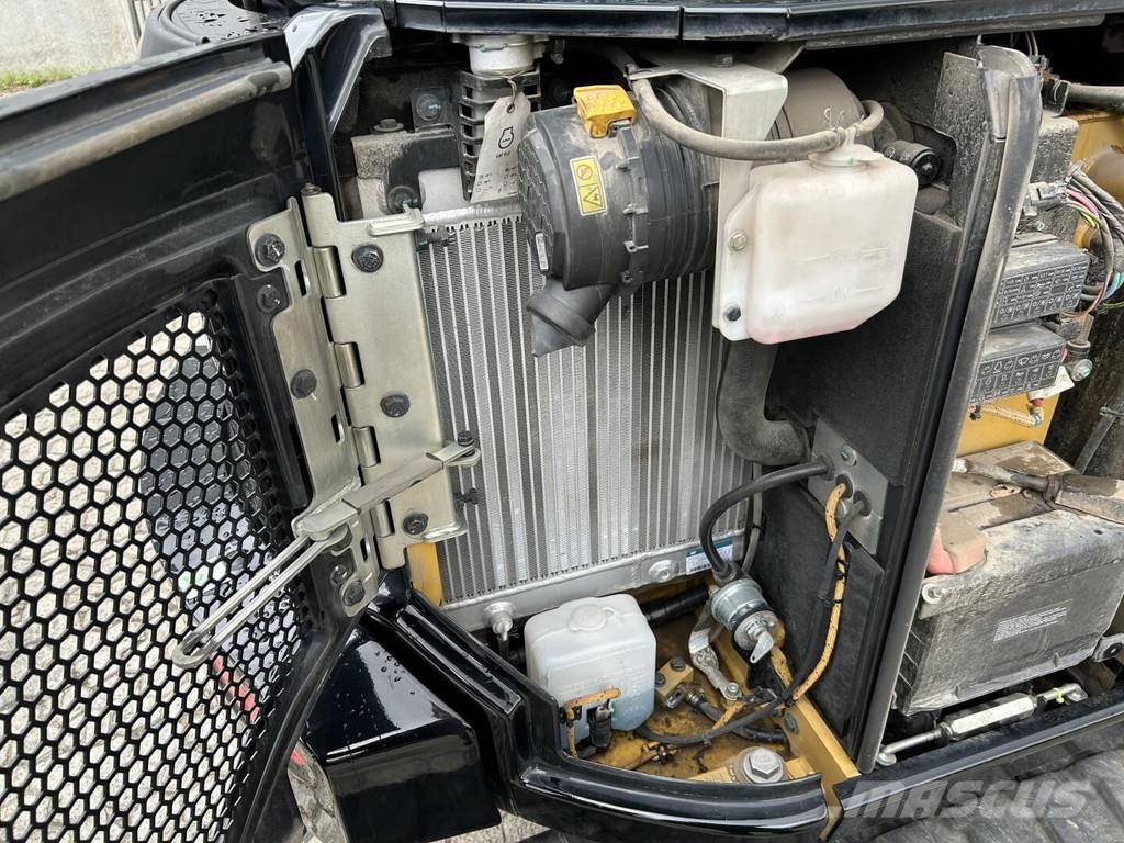 CAT 302.7-07CR Miniescavatori