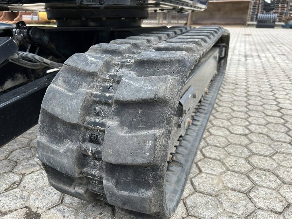 CAT 302.7-07CR Miniescavatori