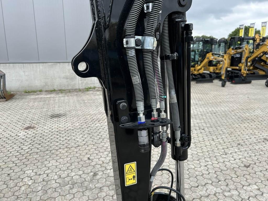 CAT 302.7-07CR Miniescavatori