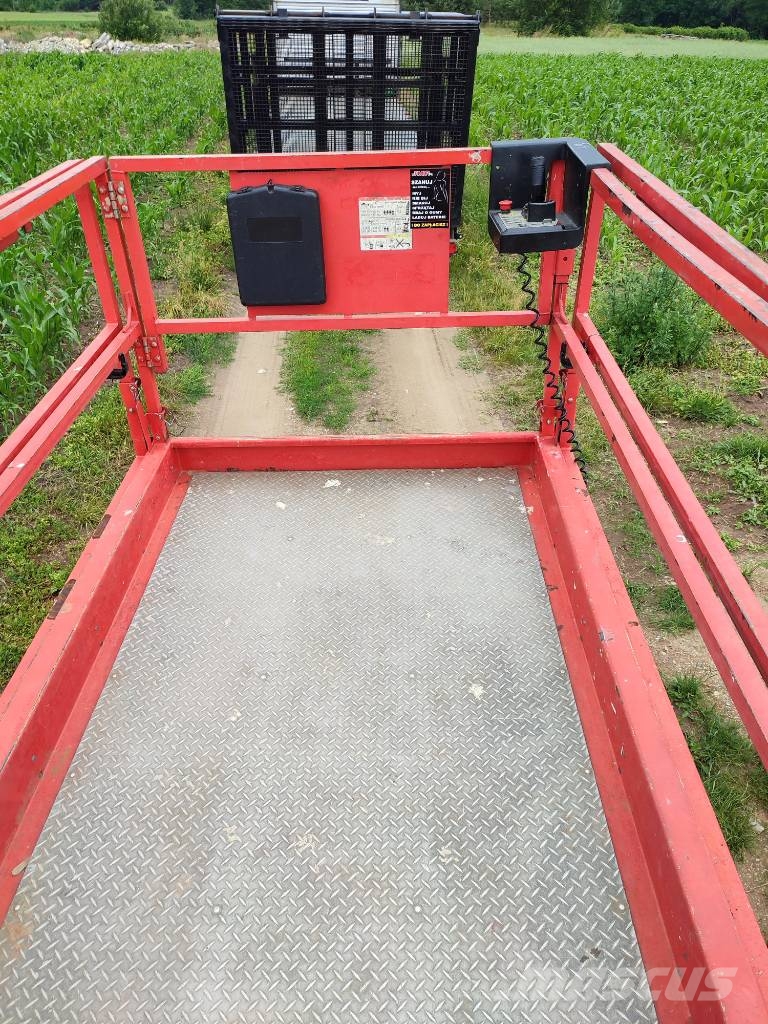 Manitou 120SC-2 剪叉式升降机
