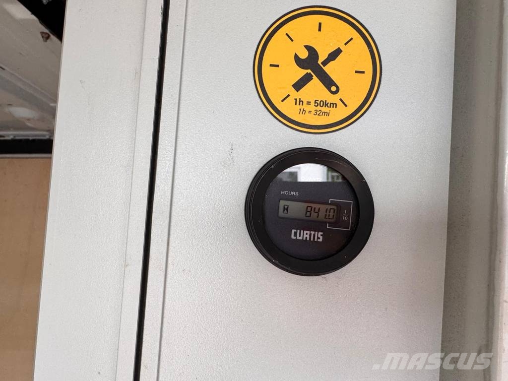 Renault Trafic L1H1 Hubarbeitsbühne Steiger Klubb KL 21B E 卡車裝載高空作業車