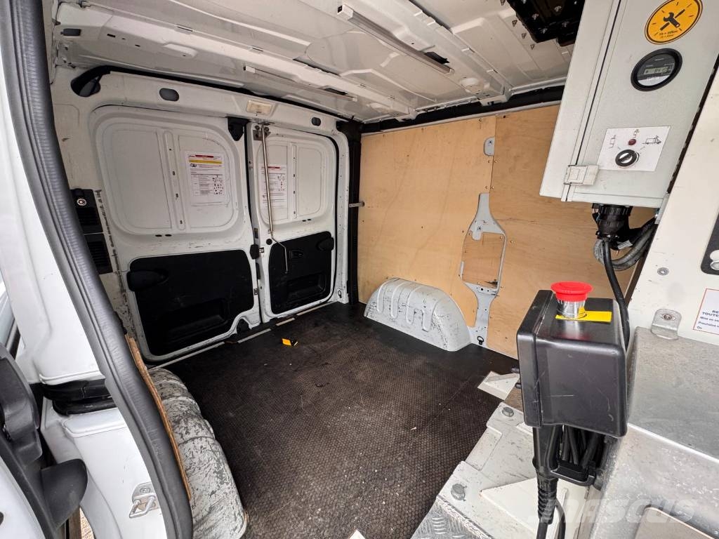Renault Trafic L1H1 Hubarbeitsbühne Steiger Klubb KL 21B E 卡車裝載高空作業車