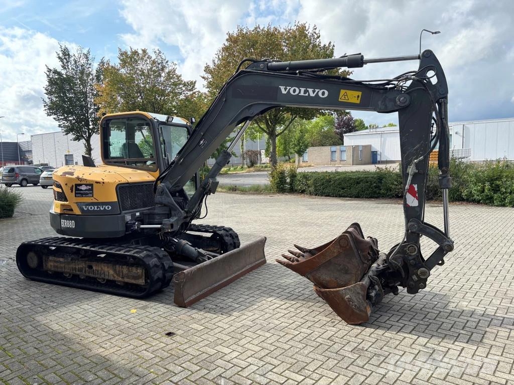 Volvo ECR88D tracked excavator, 3x buckets, A/C, 2014 ye 中型挖掘机