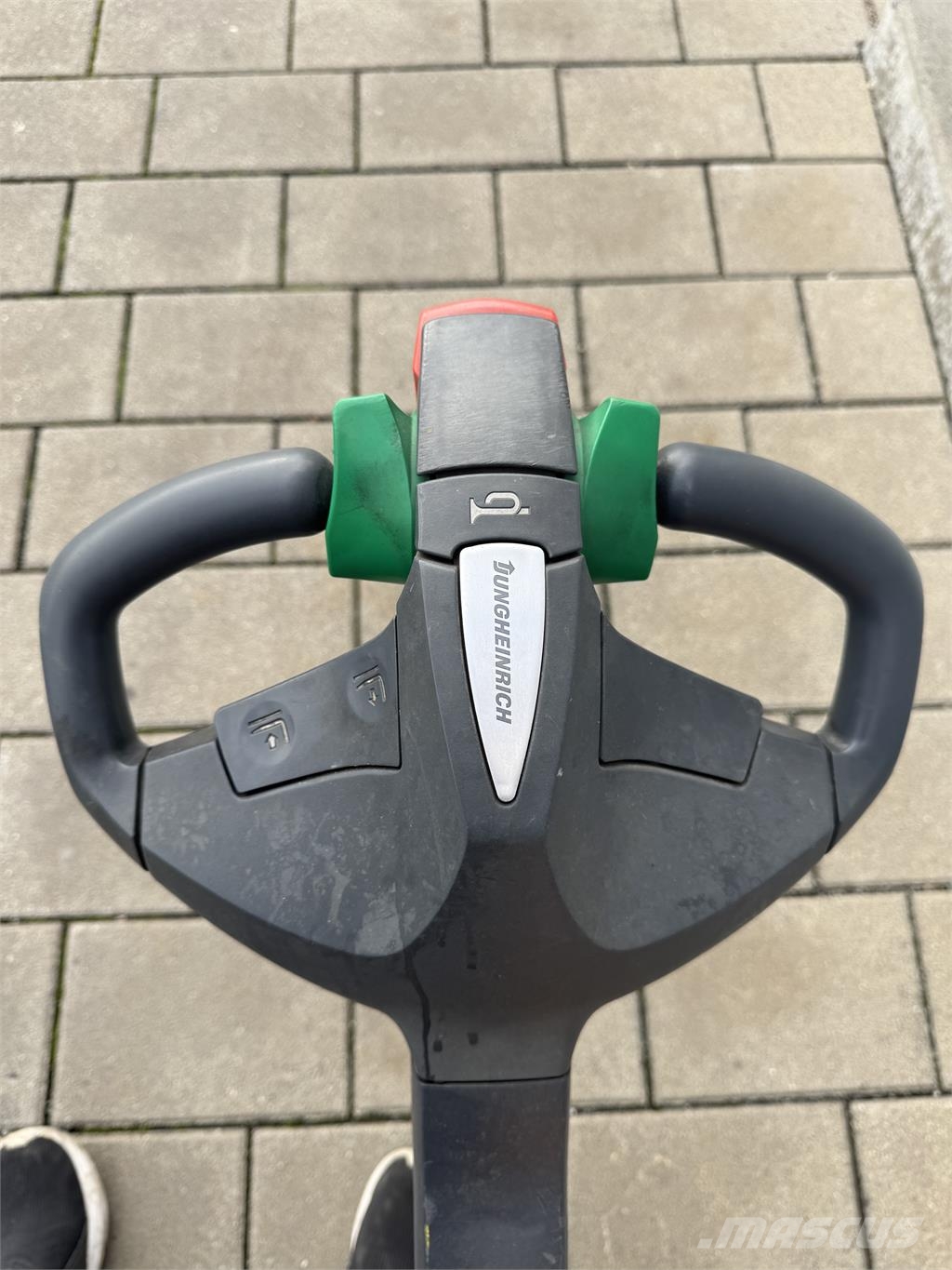 Jungheinrich EJE 116 Batterie aus 2020 Pedestrian stacker
