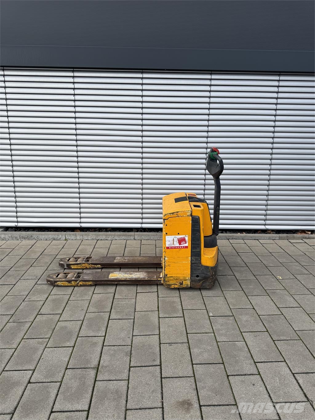 Jungheinrich EJE 116 Batterie aus 2020 Käyden ajettavat pinoamistrukit