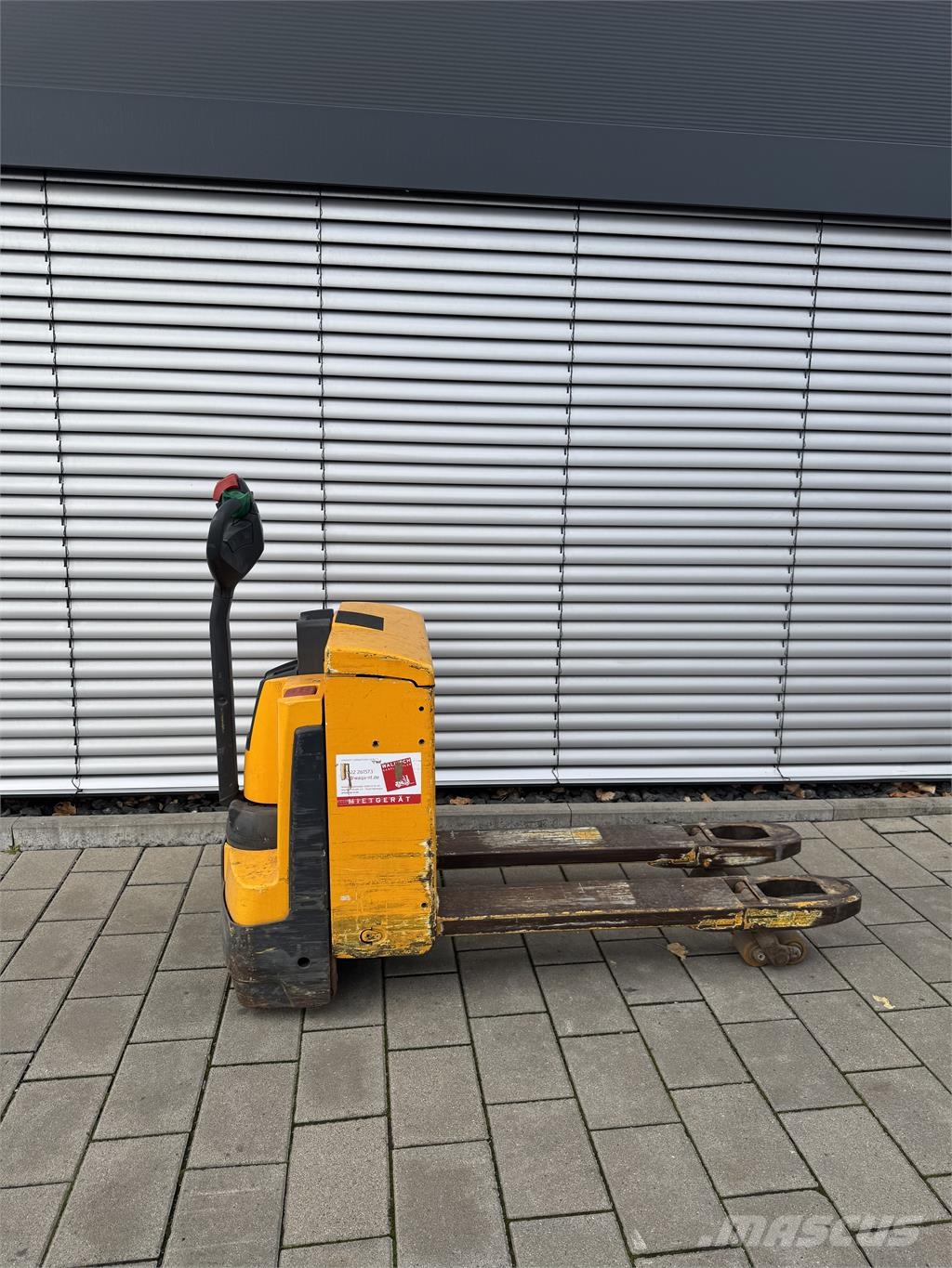 Jungheinrich EJE 116 Batterie aus 2020 Käyden ajettavat pinoamistrukit