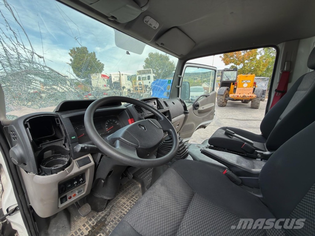 Renault Maxity / BOCKER HL 30 / 1-7LH Bútoremelő kosarak