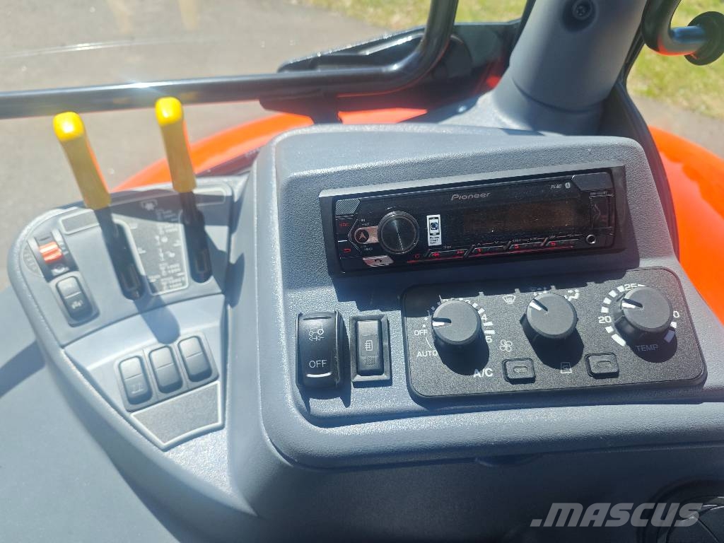 Kubota M 7-173 Premium Traktori