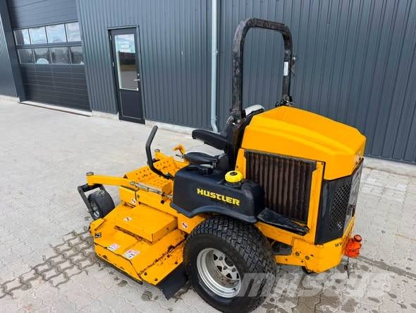 Hustler Z Diesel 72 Naudoti kompaktiški traktoriai