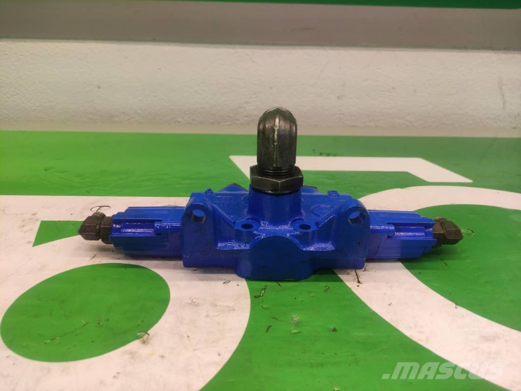 Massey Ferguson 8937 Manifold section 190118 01 Rexroth Châssis et suspension