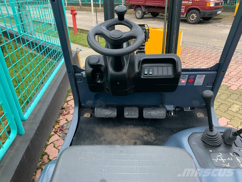 Linde H20T-03 /350/ V-3589 OB Gasstapler