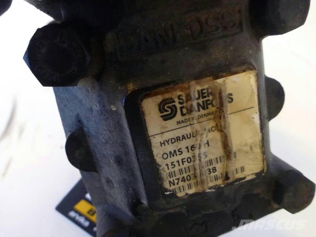 Volvo EC15B Svängmotor/pump حفارات صغيرة أقل من 7 طن (حفارات صغيرة)