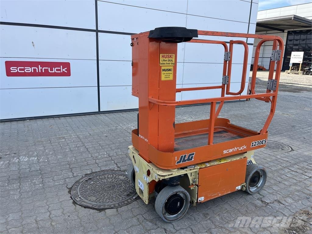 JLG 1230ES Henkilönostimet ja nostolaitteet